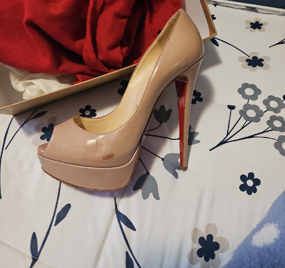 Christian Louboutin Blush Peep Toe Heels - Picture 9 of 11